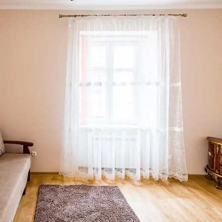 Apartment Romari площа ринок 28